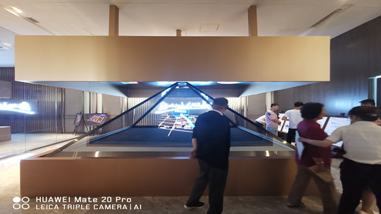 360度全息投影案例展示_現(xiàn)場(chǎng)圖