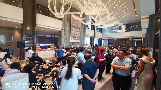 烏蘭察布綠地新里程展廳參觀現(xiàn)場(chǎng)