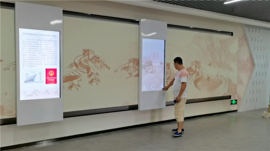 雙屏滑軌_移動(dòng)透明滑軌屏案例展示