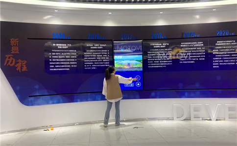 多媒體互動展廳設計_滑軌屏_合理設計應用