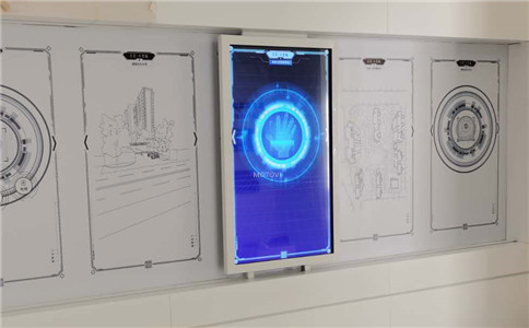 點觸互動滑軌屏幕，解鎖展廳3D沉浸式體驗空間